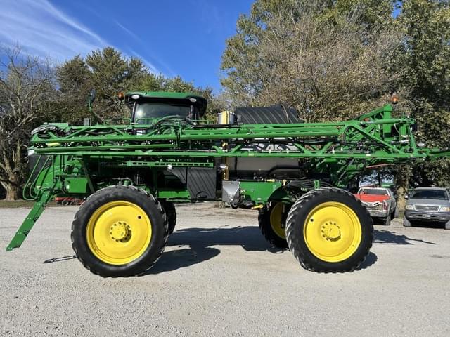 Image of John Deere R4044 equipment image 2
