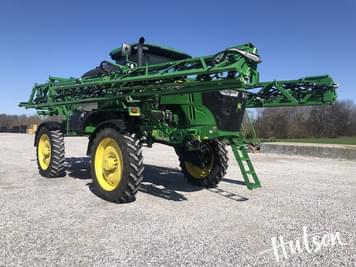 Main image John Deere R4044