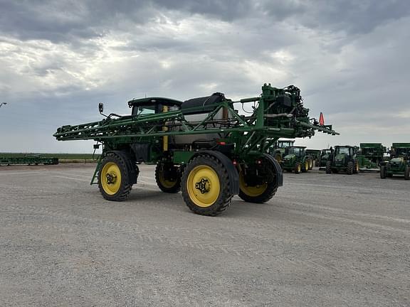 Image of John Deere R4044 equipment image 2