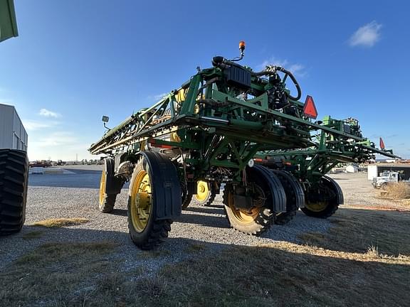 Image of John Deere R4045 equipment image 3