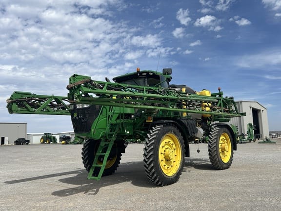 Main image John Deere R4045