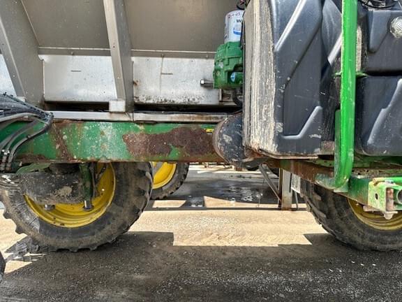 Image of John Deere R4045 equipment image 2