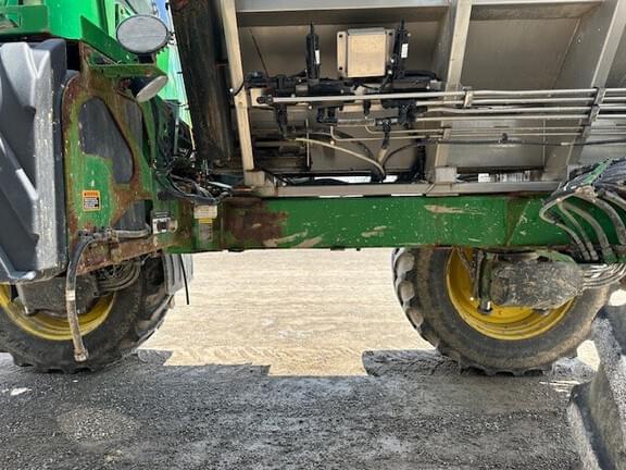 Image of John Deere R4045 equipment image 4