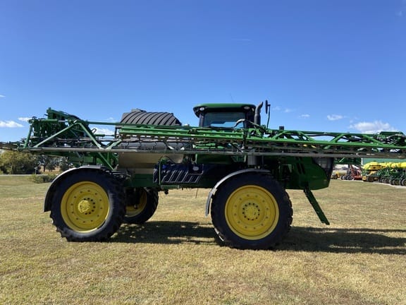 Main image John Deere R4045