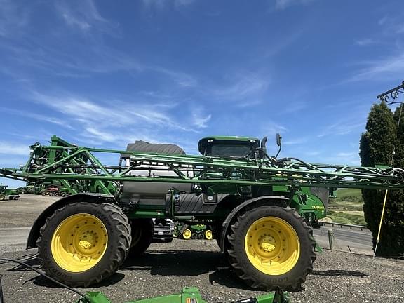 Image of John Deere R4045 equipment image 4