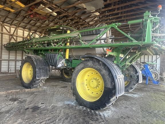 Image of John Deere R4045 equipment image 4