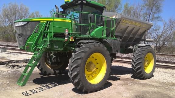 Image of John Deere R4045 equipment image 1
