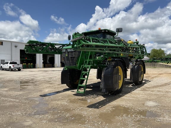 2020 John Deere R4045 Equipment Image0