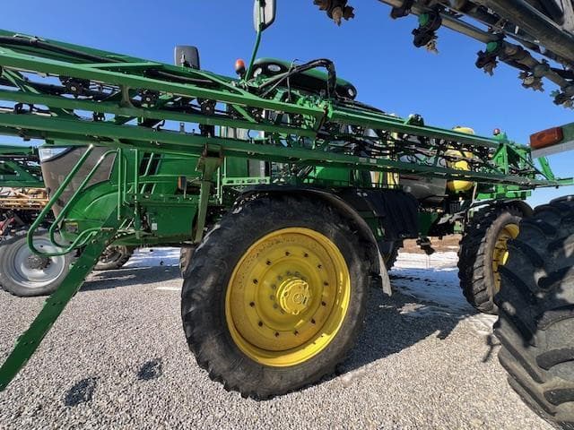 Image of John Deere R4045 equipment image 3