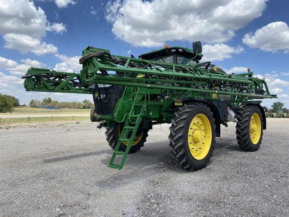 Main image John Deere R4045