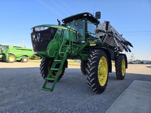Image of John Deere R4045 equipment image 4