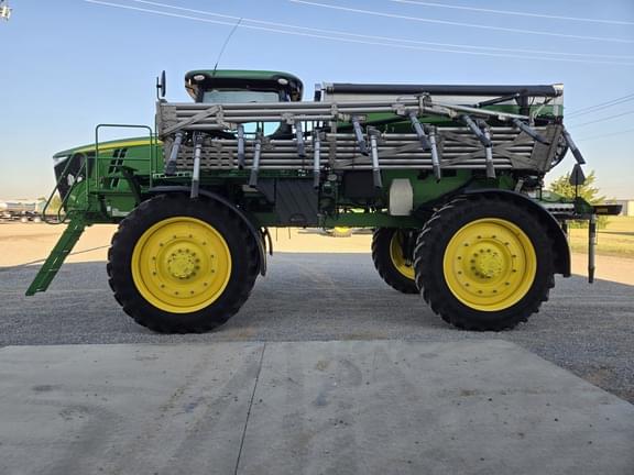 Image of John Deere R4045 equipment image 3