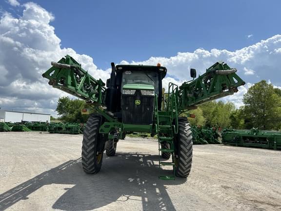 Image of John Deere R4045 equipment image 2