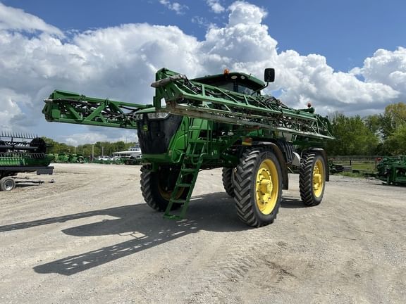 2020 John Deere R4045 Equipment Image0