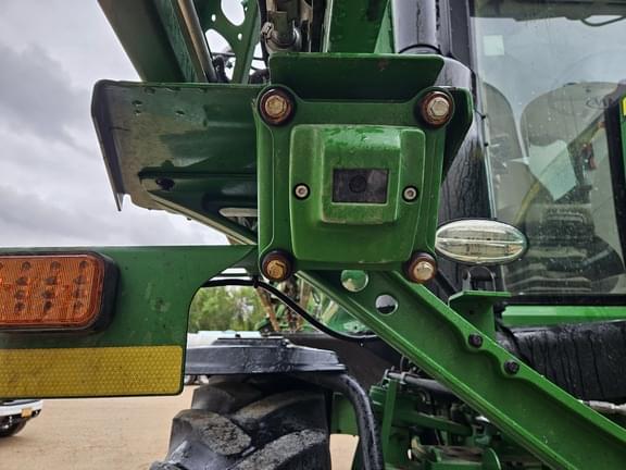 Image of John Deere R4045 equipment image 4