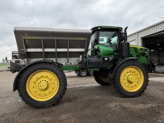 Image of John Deere R4045 equipment image 3