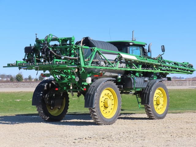Image of John Deere R4045 equipment image 4