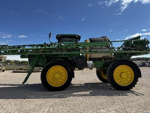 Image of John Deere R4045 equipment image 1