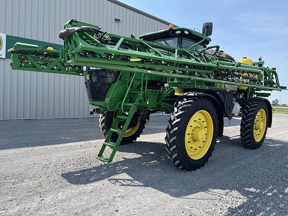 Image of John Deere R4045 equipment image 2