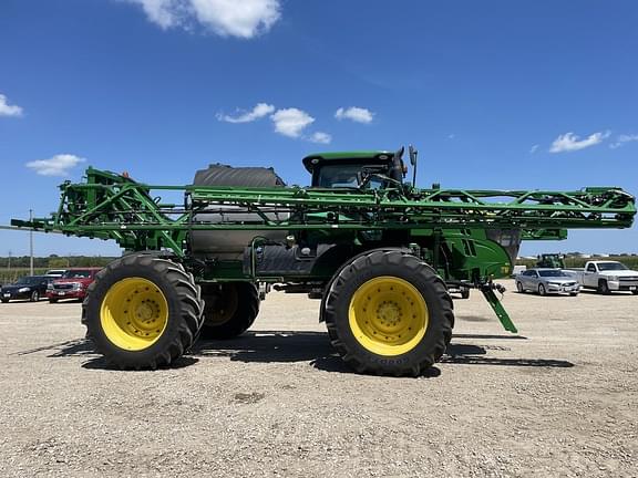 Image of John Deere R4045 equipment image 3