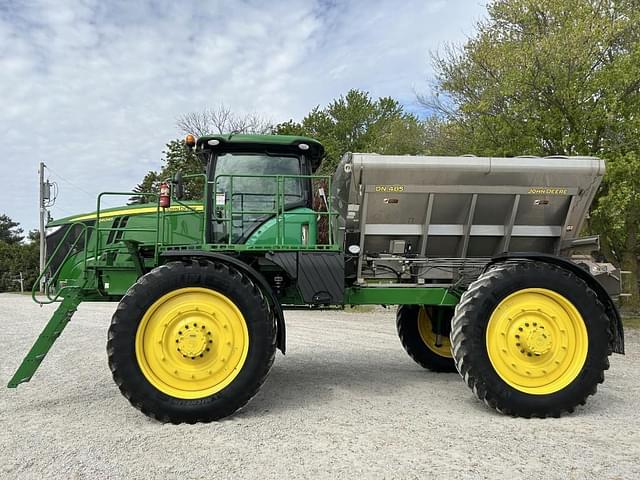 Image of John Deere R4045 equipment image 2