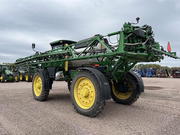 Image of John Deere R4045 equipment image 3