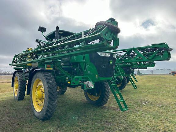 Image of John Deere R4045 equipment image 1