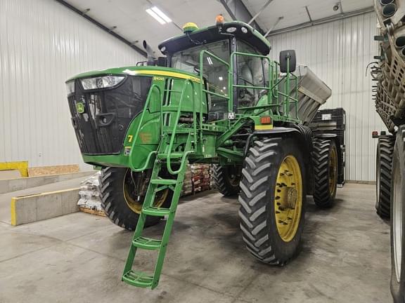 Image of John Deere R4045 equipment image 3