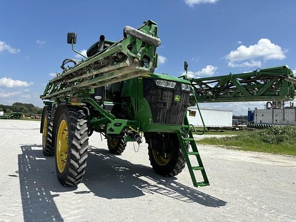 Image of John Deere R4045 equipment image 3