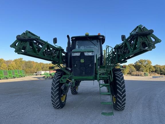 Image of John Deere R4045 equipment image 1