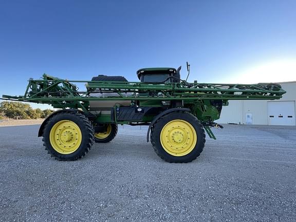 Image of John Deere R4045 equipment image 3