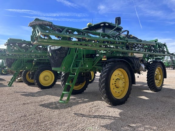 Main image John Deere R4045