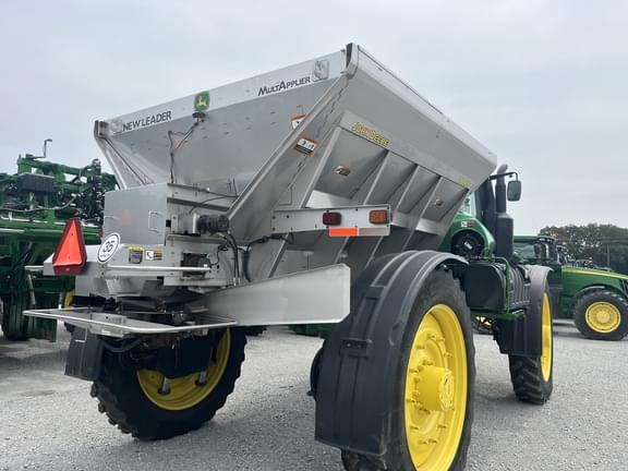 Image of John Deere R4045 equipment image 4