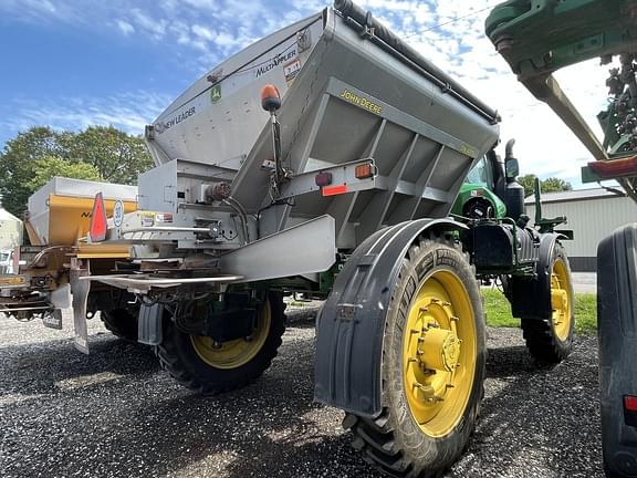 Image of John Deere R4045 equipment image 3