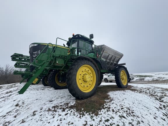 Image of John Deere R4045 equipment image 2
