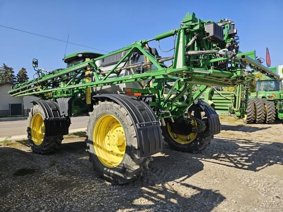 Image of John Deere R4045 equipment image 2