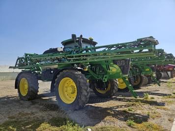 Main image John Deere R4045