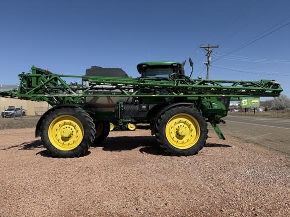 Image of John Deere R4045 equipment image 3