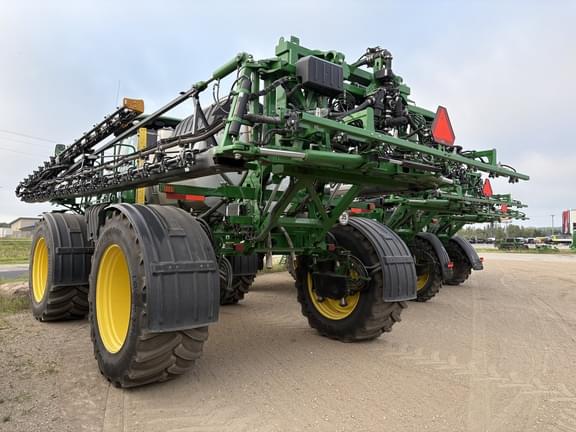 Image of John Deere R4045 equipment image 4