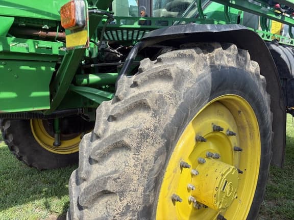 Image of John Deere R4045 equipment image 2