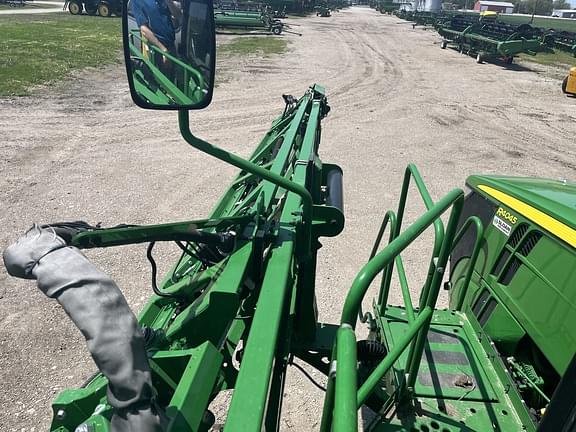 Image of John Deere R4045 equipment image 3