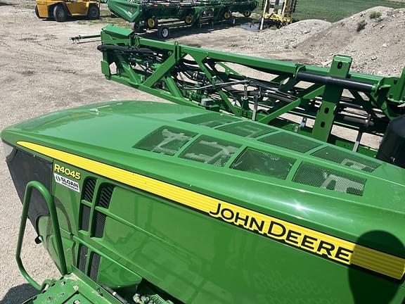 Image of John Deere R4045 equipment image 2