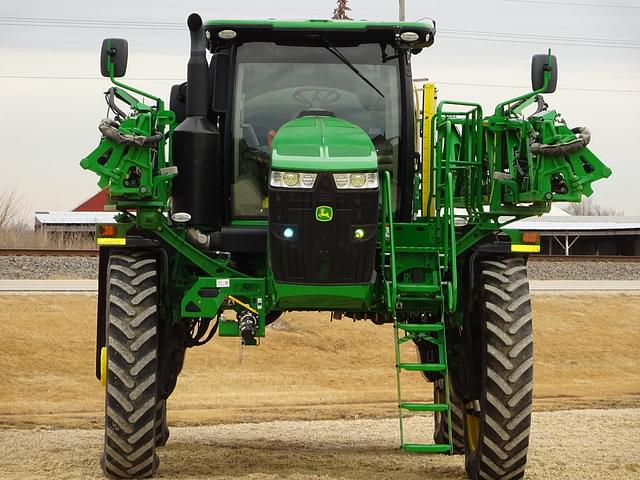 Image of John Deere R4045 equipment image 1