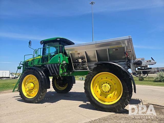 Image of John Deere R4045 equipment image 4