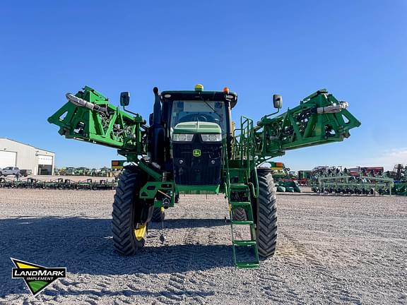 Image of John Deere R4045 equipment image 1