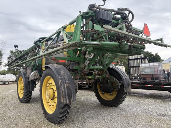 Image of John Deere R4045 equipment image 4