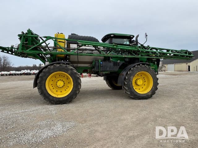 Image of John Deere R4045 equipment image 4