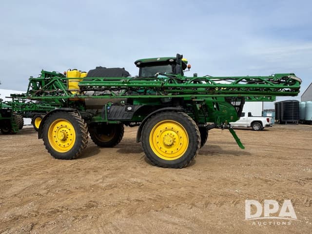 Image of John Deere R4045 equipment image 2