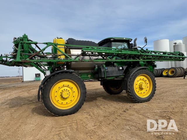 Image of John Deere R4045 equipment image 4
