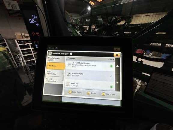 Image of John Deere R4060 equipment image 1